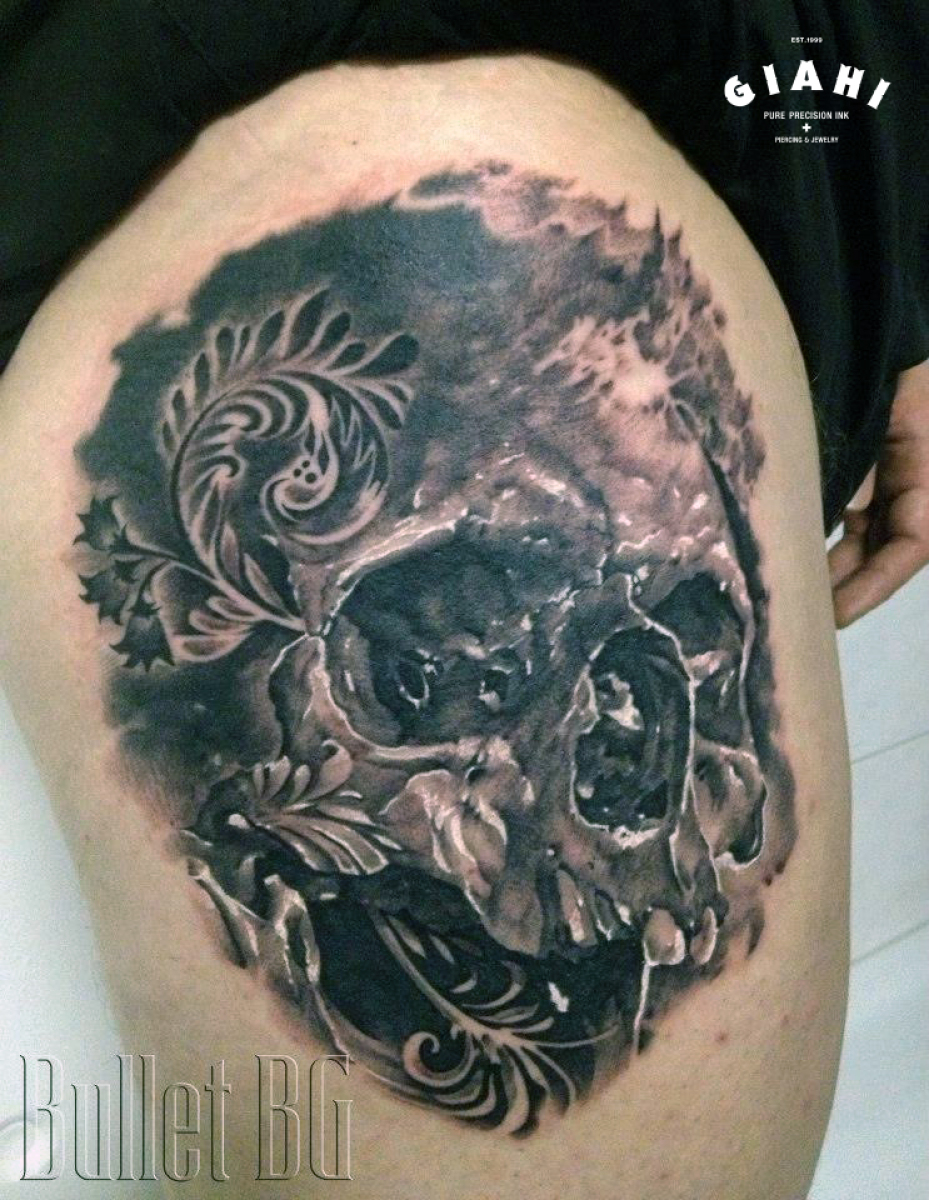 No Teeth realistic Skull tattoo by Agat Artemji