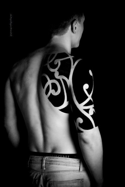 Ethnic Tracery Loops Shoulder Blackwork tattoo