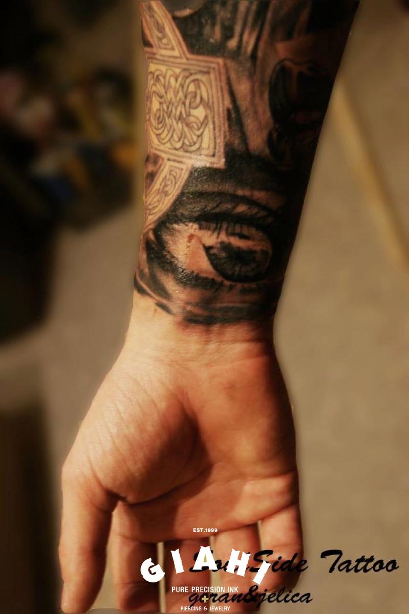 Wrist Realistic Eye tattoo by Goran Petrovic