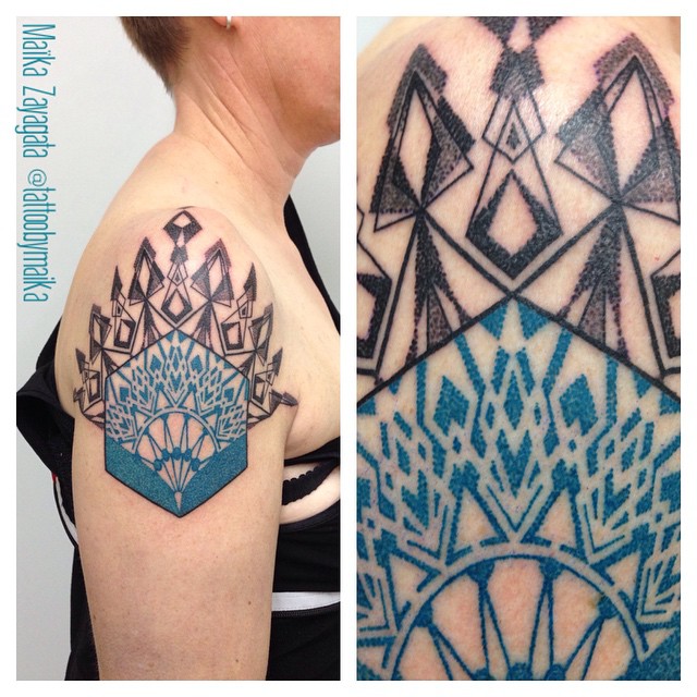 Blue and Black Geometry Shoulder tattoo by Maïka Zayagata