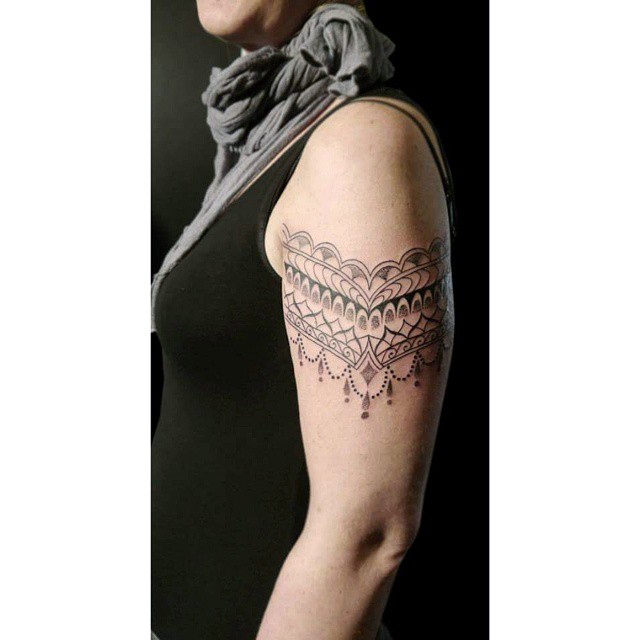 Linework Dotwork Ornamental tattoo