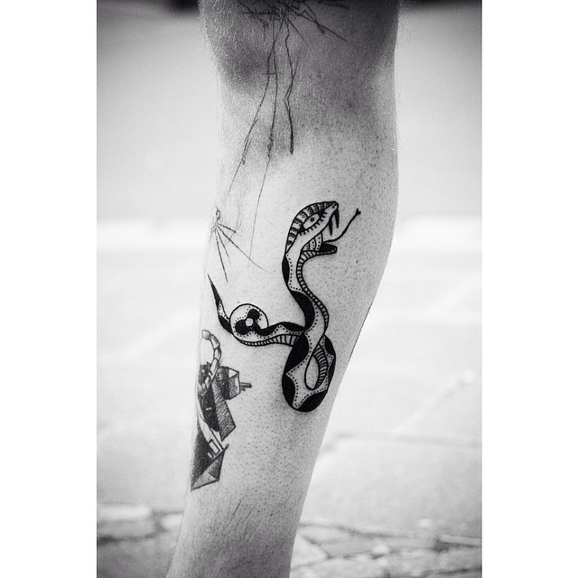 Cool Snake Tattoo on Shin