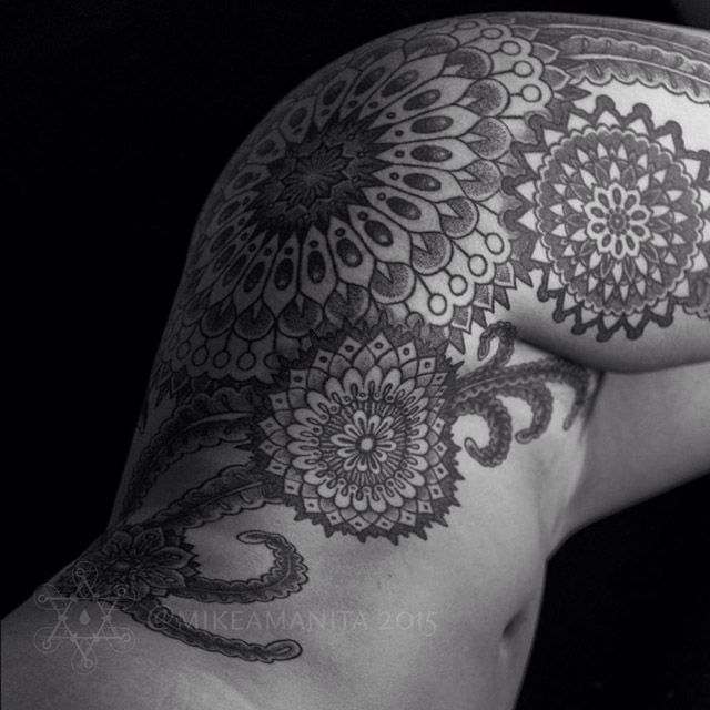 mandala tattoos on hip