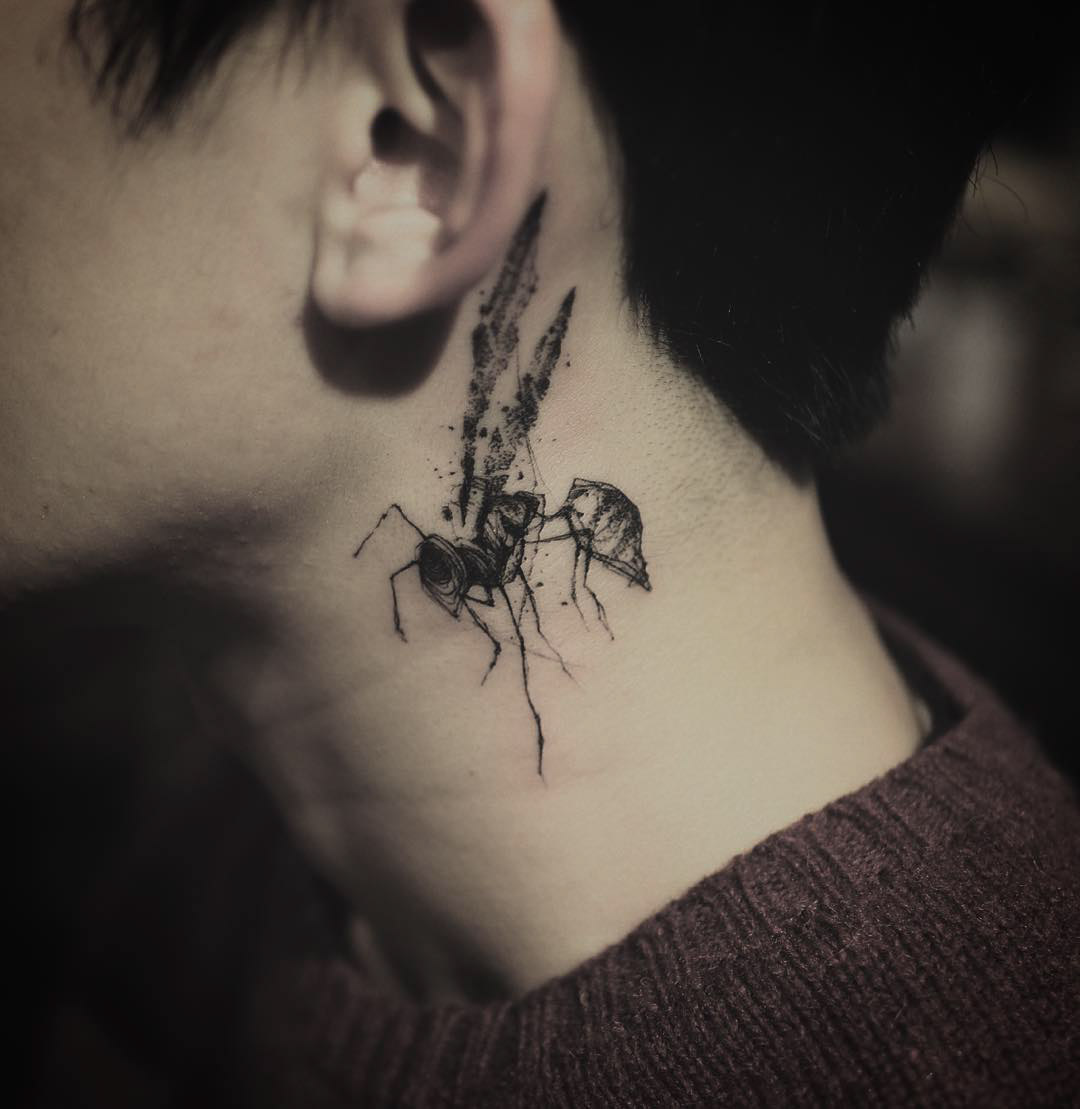 cool wasp tattoo on neck