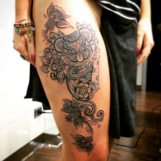 cool girl thigh tattoo