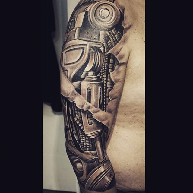 Biomechanical Tattoo Shoulder