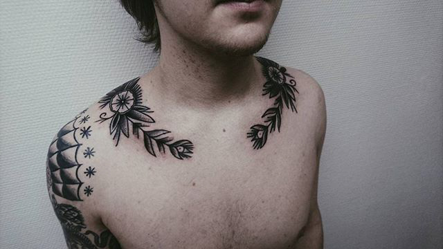 Collar Bone Tattoos