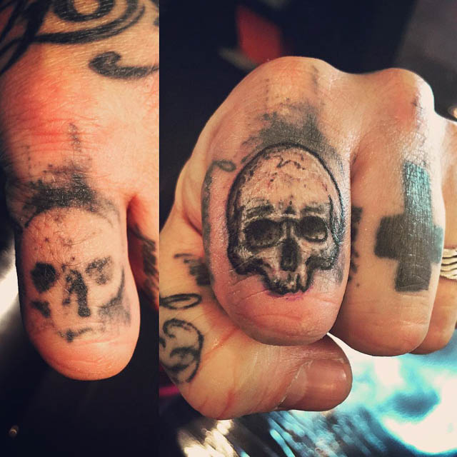 Finger Skull Tattoo Cover Up by Iolanda Leali