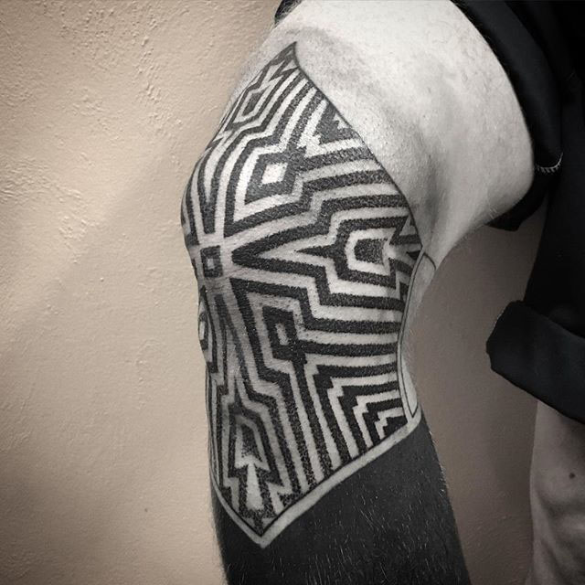 knee tattoo blackwork ornament