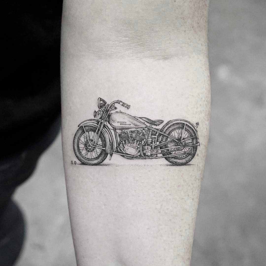 arm tattoo biker