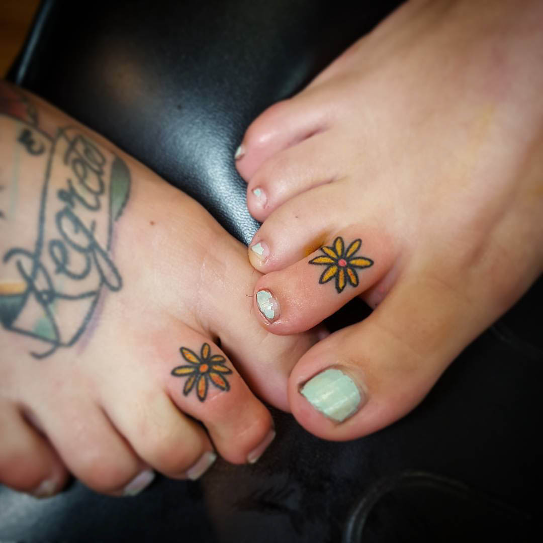 Flower Toe Tattoos by Katidyer Tattoo