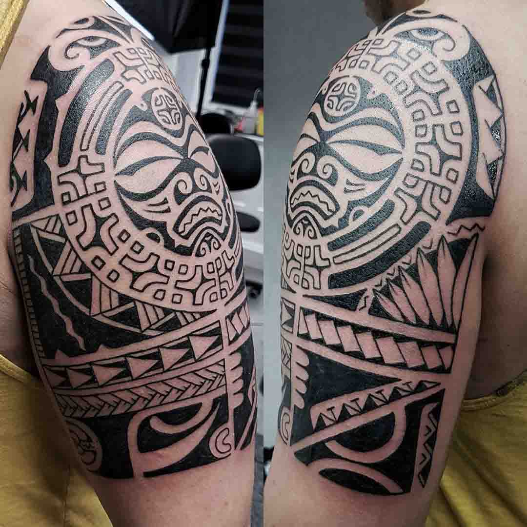 polynesian tattoo on shoulder