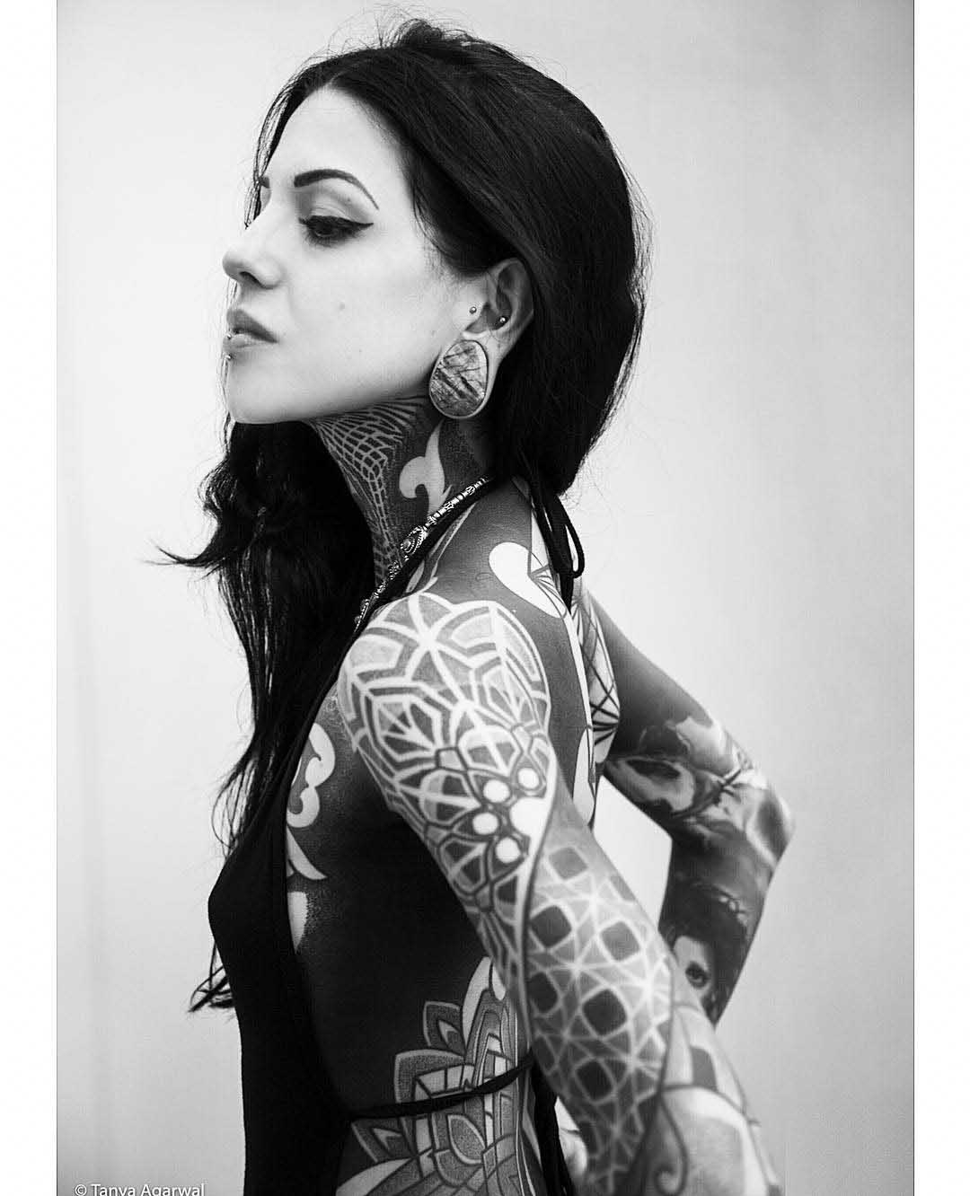 girl with tattoos