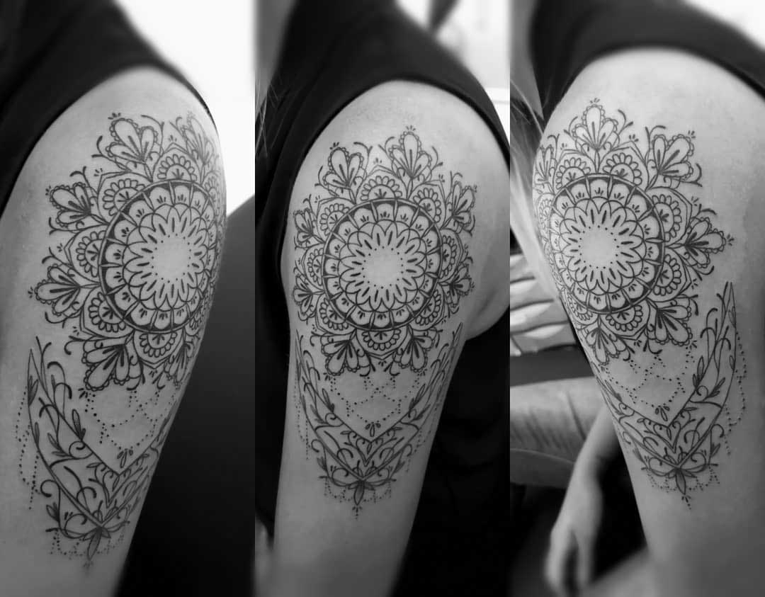 shoulder tattoo mandala